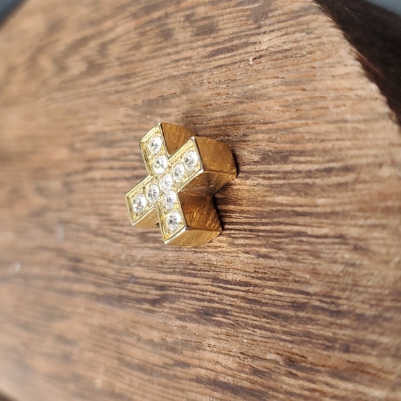 P121 charm or pendant crystal cross - Picture 2 of 3